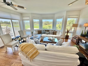 Amazing, bright, beautiful views!