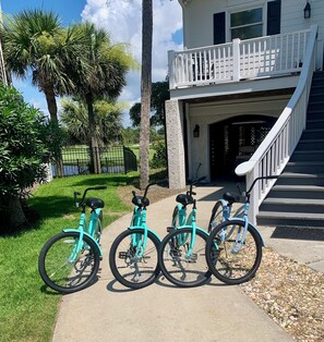 4 new beach bikes