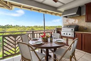 Outdoor Dining with Private BBQ