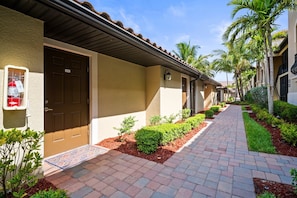Entrance to the 1 Car Garage