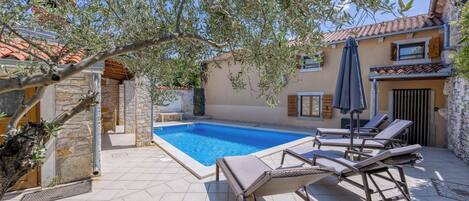Private Pool