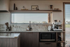 Kitchen (1)