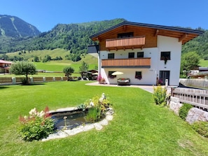 Plante, Ciel, Bâtiment, Arbre, Montagne, Fenêtre, Lot Terre, Paysage Naturel, Maison, Chalet