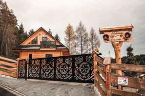 Esterni