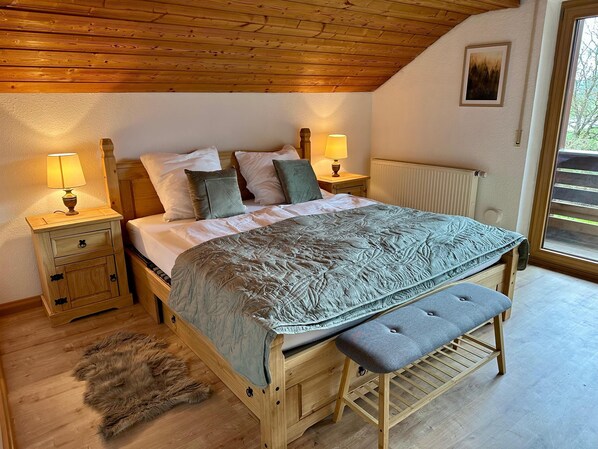 Ferienwohnung am Staufen-Schlafzimmer