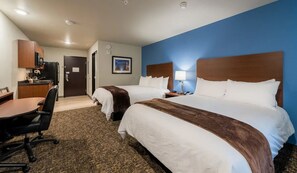 Comfortable Unit with Two Queen size beds