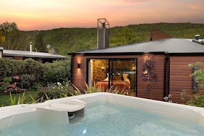 Bain à remous extérieur