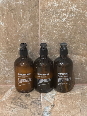 Équipements de salle de bain