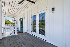 Cali's Coastal Dream - 117 SE 75th St (57)