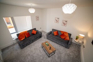 Living Room / Lounge