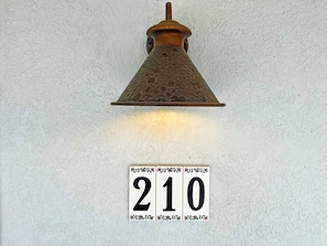 210_12St_2