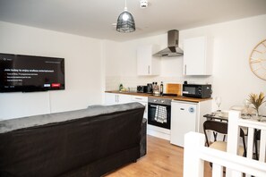 Living Room / Lounge