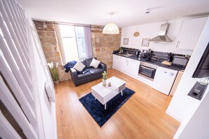 Living Room / Lounge