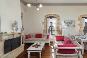 Quaint and welcoming living room