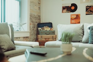 Living Room / Lounge