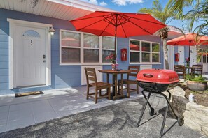 Coco Sands Studio #1 - Private entrance with patio and grill