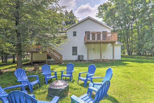 End the day around the wood burning fire pit or bring out your inner child on the deck swings!