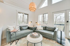 Living Room | 1st Floor | Central A/C & Heat | Free WiFi