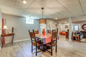 Dining Room | Dishware & Flatware