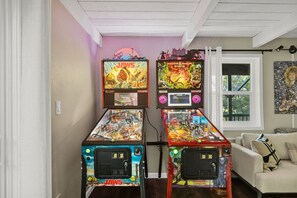 Spielezimmer