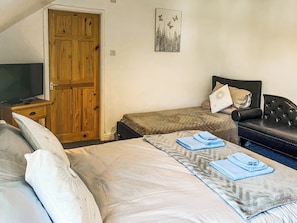 Double bedroom | Sherwood House Apartment 3, Bakewell