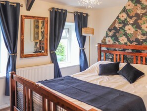Double bedroom | Minffordd, Ty Croes, near Rhosneigr