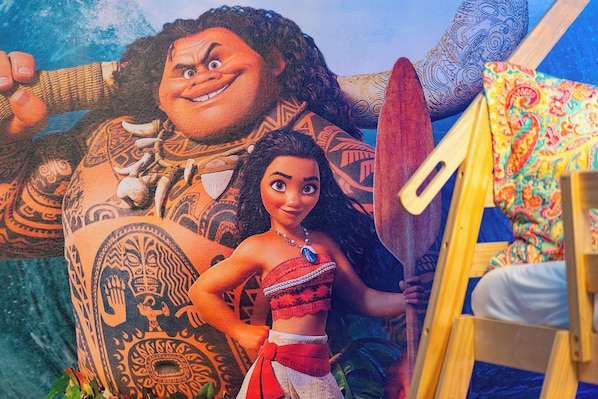 Sleep beneath island skies in this Moana paradise.