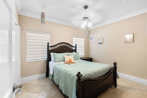 Queen Bedroom 2