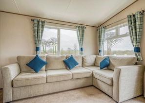 Kingfisher Accessible - Meadow Lakes Holiday Park, Nr St Austell