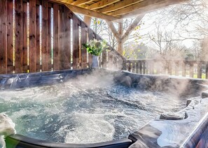 Bain à remous extérieur