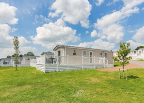 Kingfisher - Meadow Lakes Holiday Park, Nr St Austell