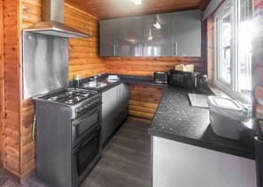Heron - Heronstone Lodges, Brecon Beacons National Park,
