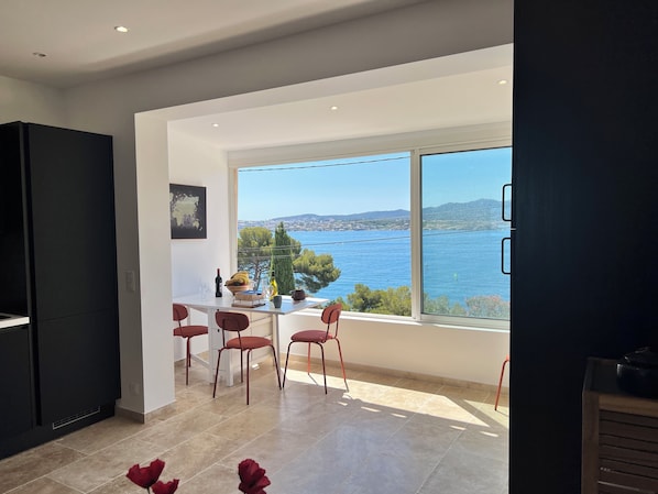 Dining table overlooking the bay.