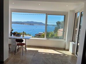 Sea view through the bay-windows