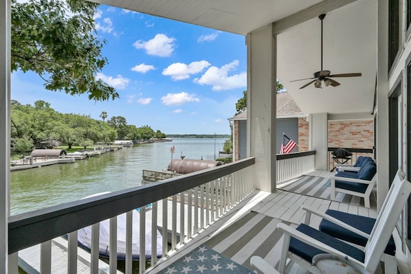 Lake Conroe Retreat