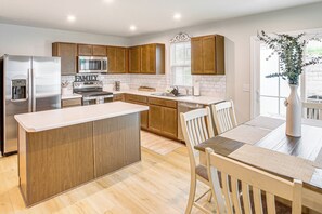 Kitchen | Dining Area | Cooking Basics
