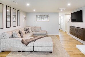 Living Room | Smart TV | Free WiFi | 1st Floor