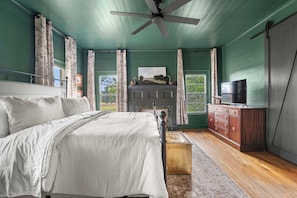 King Bedroom