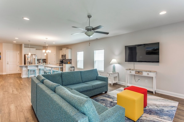 Ocean Isle Beach Vacation Rental | 3BR | 2BA | 1,554 Sq Ft | Small Step Required
