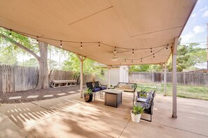 Covered Patio | Outdoor Seating | Gas Fire Pit Table | Gas Grill