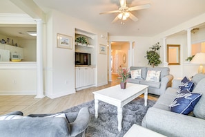 Living Room | Single-Story Villa | Elevator Access | Smart TV