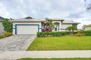 Property Exterior | Single-Story Home | Waterfront Location