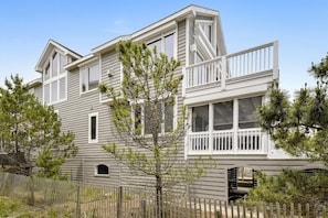 ,Side Elevation,