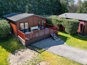 Chalet, Piscine, Jardin, Tache De Bois, Cour, Recours, Batiments Jardin, Plate-Forme, Arrière-Cour, Dur