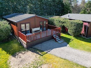 Chalet, Piscine, Jardin, Tache De Bois, Cour, Recours, Batiments Jardin, Plate-Forme, Arrière-Cour, Dur
