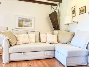 Möbel, Couch, Interior Design, Kissen, Holz, Flooring, Fussboden, Dekokissen, Wohnzimmer, Textil