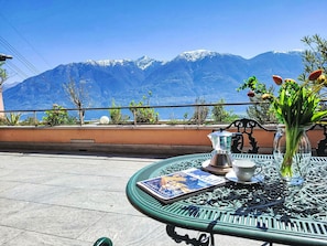 Mountainous Landforms, Mountain, Mountain Range, Hill, Hill Station, Ridge, Valley, Alps, Balcony, Chair