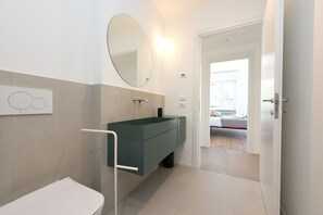Bain