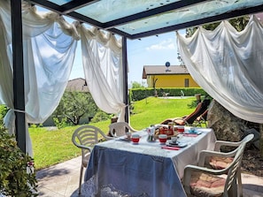 Furniture, Outdoor Furniture, Garden, Shade, Chair, Backyard, Eco Hotel, Yard, Landscaping