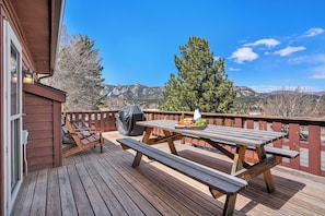 Enjoy your meals in the fresh air on the homes deck.
